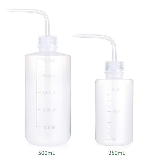 Deux poires d'arrosage de précision transparentes graduées, l'une de 500ml et l'autre de 250ml