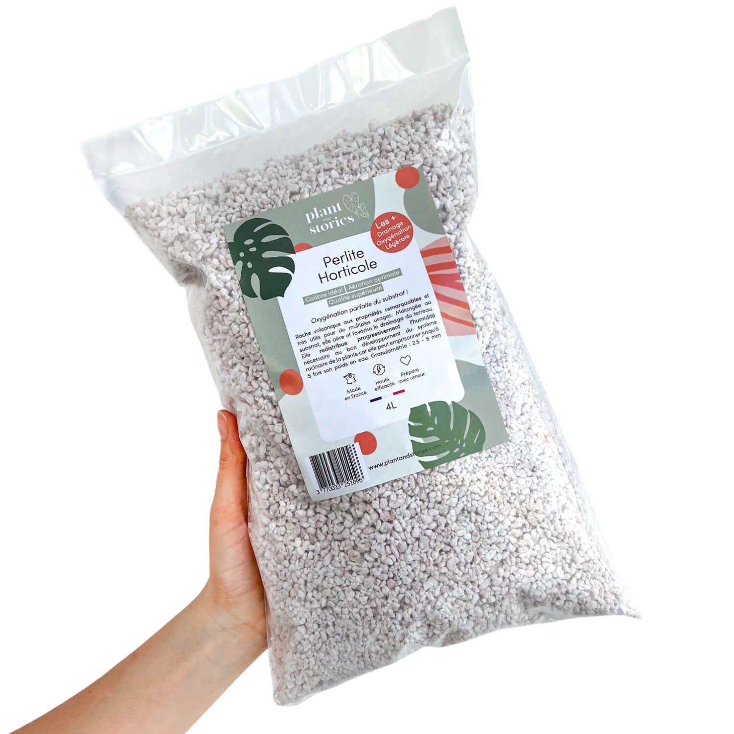 Un sac transparent de 4 litres de perlite horticole avec une étiquette verte et blanche, rempli de granulés blancs